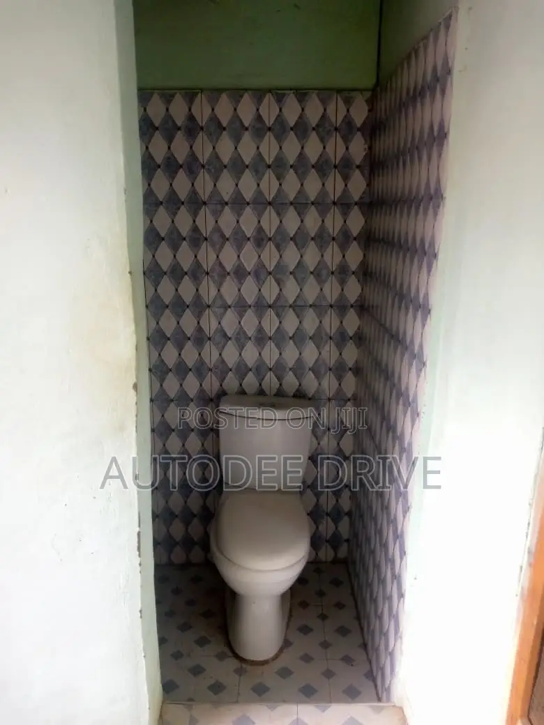 1bdrm House in Wa Municipal District for rent