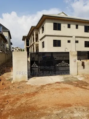 12bdrm Apartment in Fredimens Real, Kumasi Metropolitan for sale