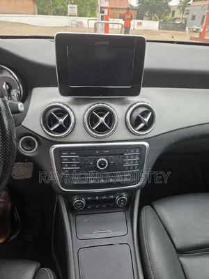 Mercedes-Benz GLA 250 2016 Black