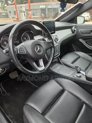 Mercedes-Benz GLA 250 2016 Black
