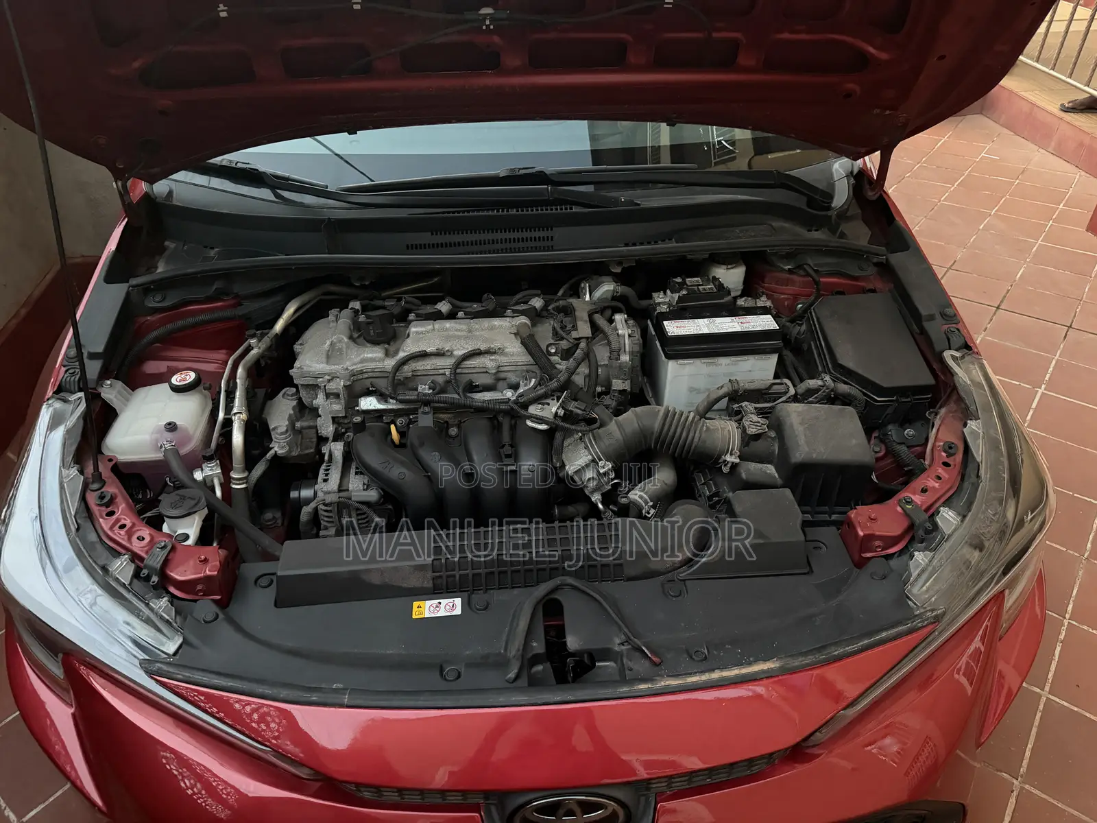 Toyota Corolla LE 2020 Red