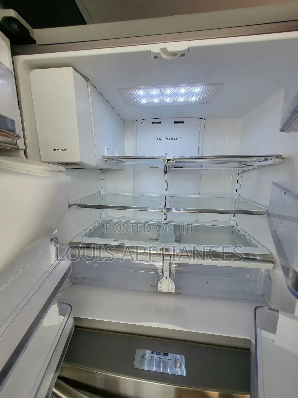 Strong And Neat Samsung French Door Fridge. 510l Inverter