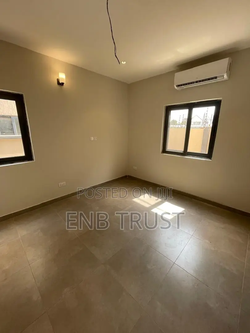 4bdrm Duplex in Pantang, Barrier for sale