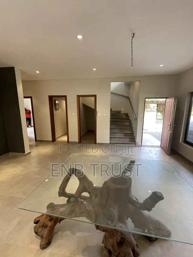 4bdrm Duplex in Pantang, Barrier for sale