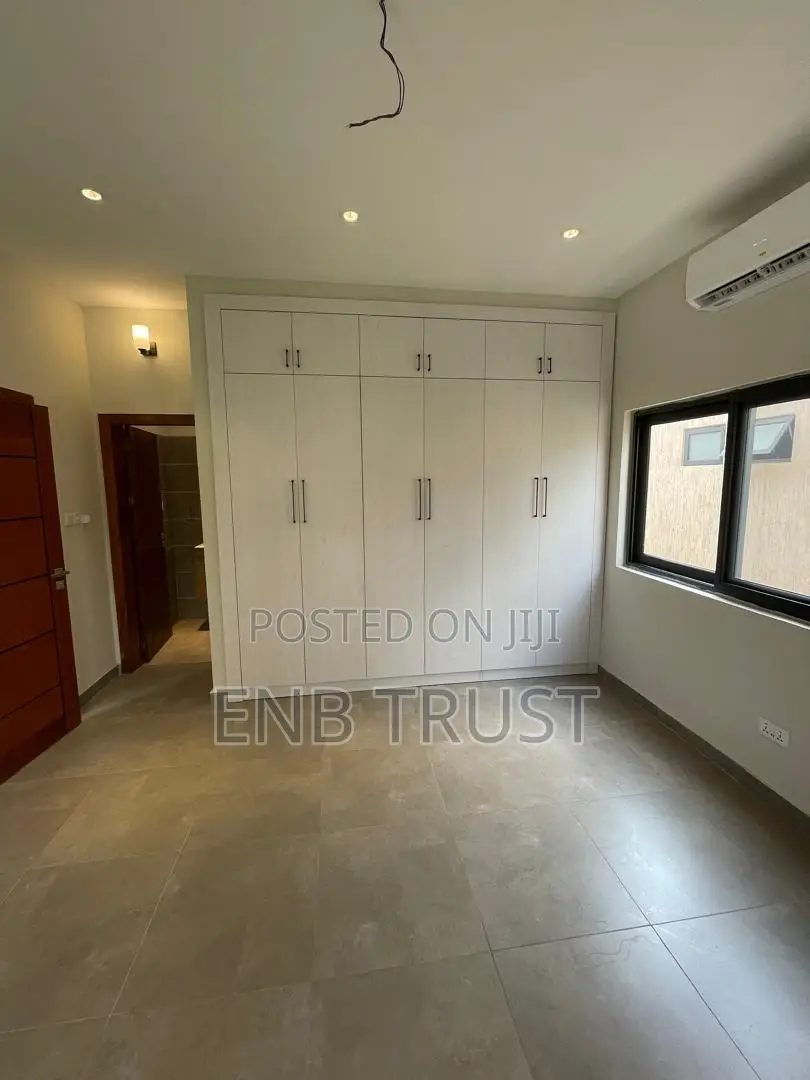 4bdrm Duplex in Pantang, Barrier for sale