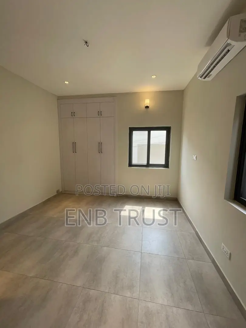 4bdrm Duplex in Pantang, Barrier for sale