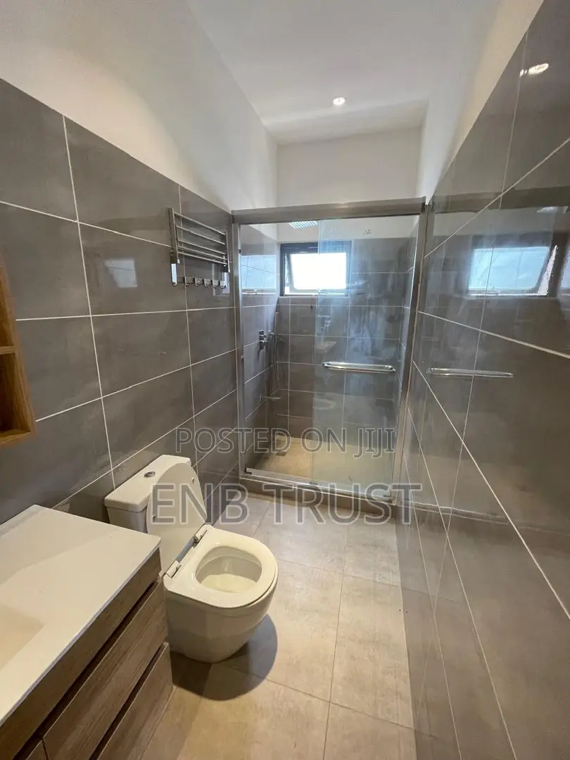 4bdrm Duplex in Pantang, Barrier for sale