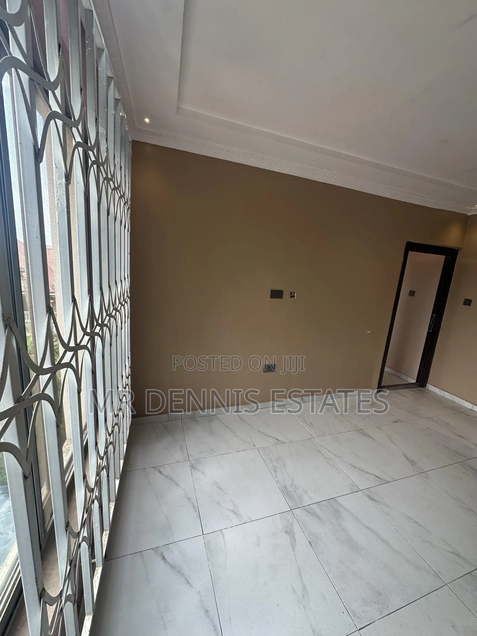 1bdrm Apartment in Westhills Mall for rent