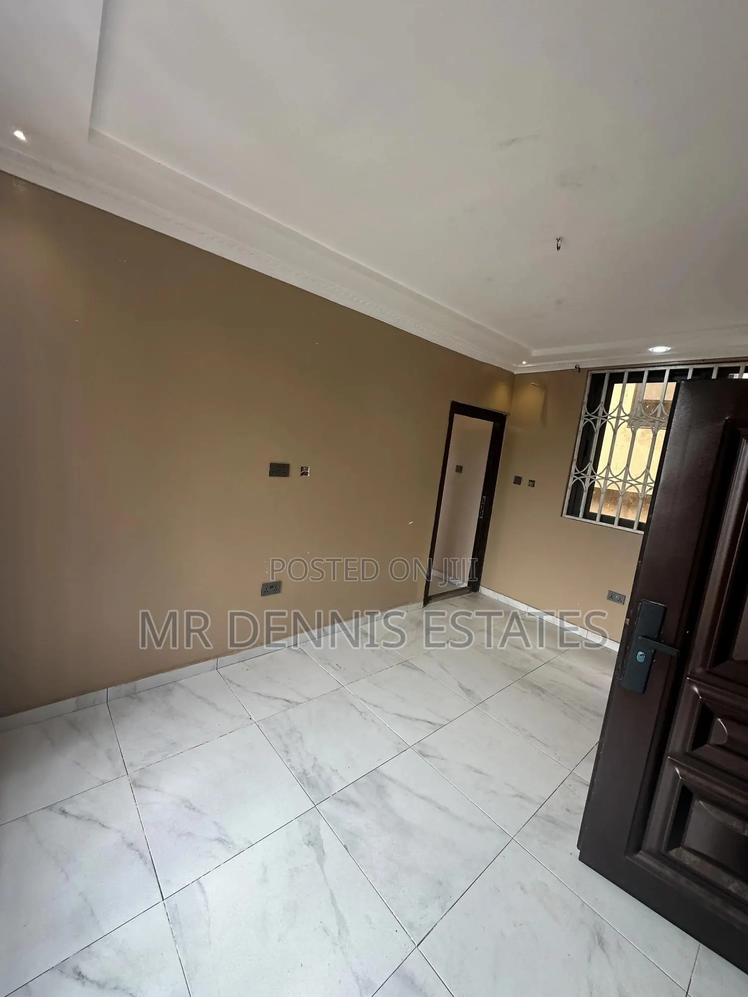 1bdrm Apartment in Westhills Mall for rent
