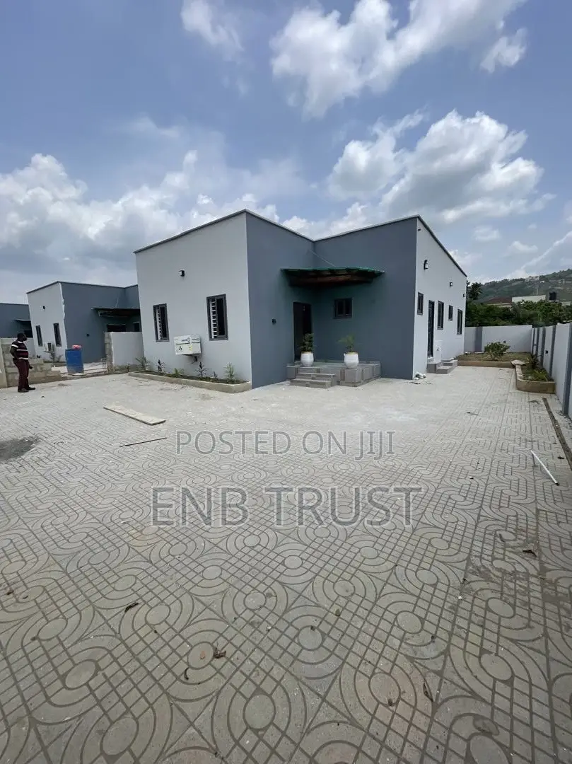 3bdrm House in Ayi Mensah, Pentecost for sale