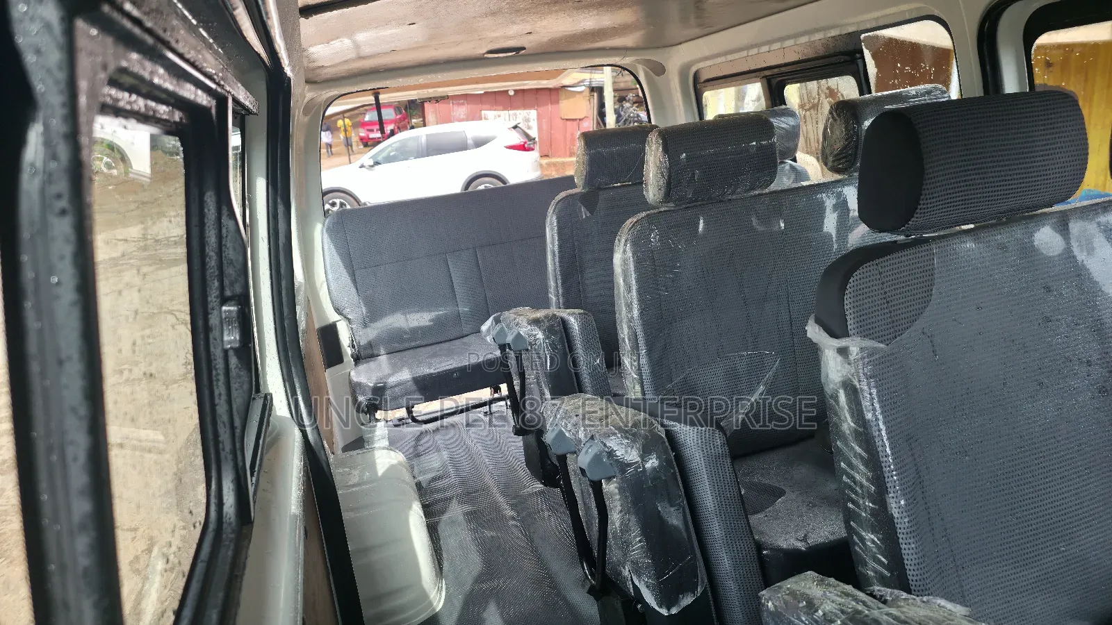 Toyota HiAce 2015 White
