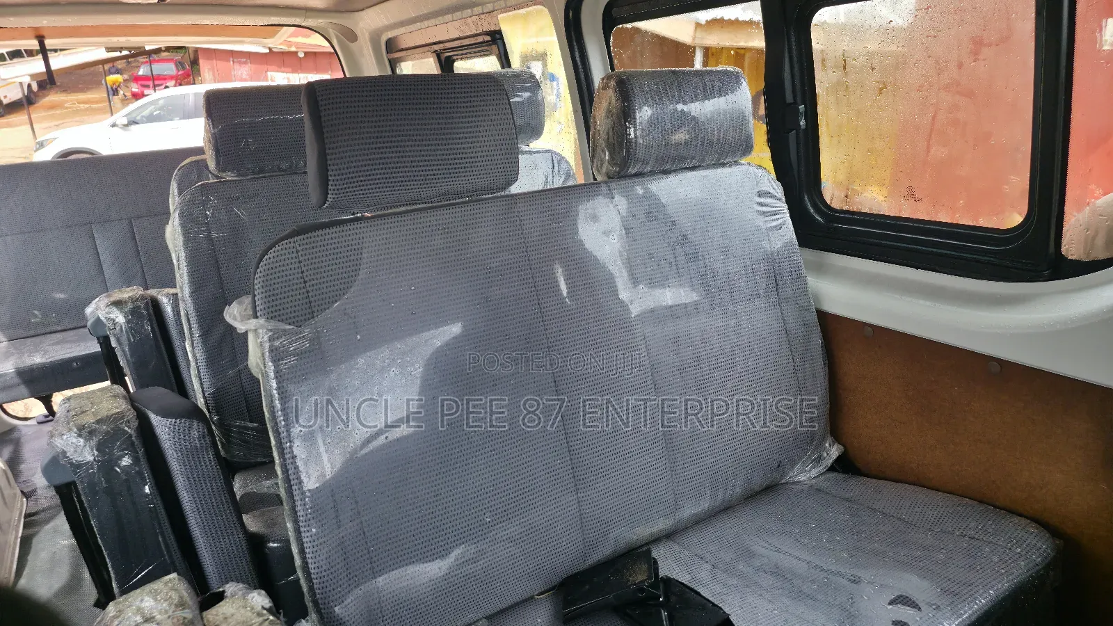 Toyota HiAce 2015 White