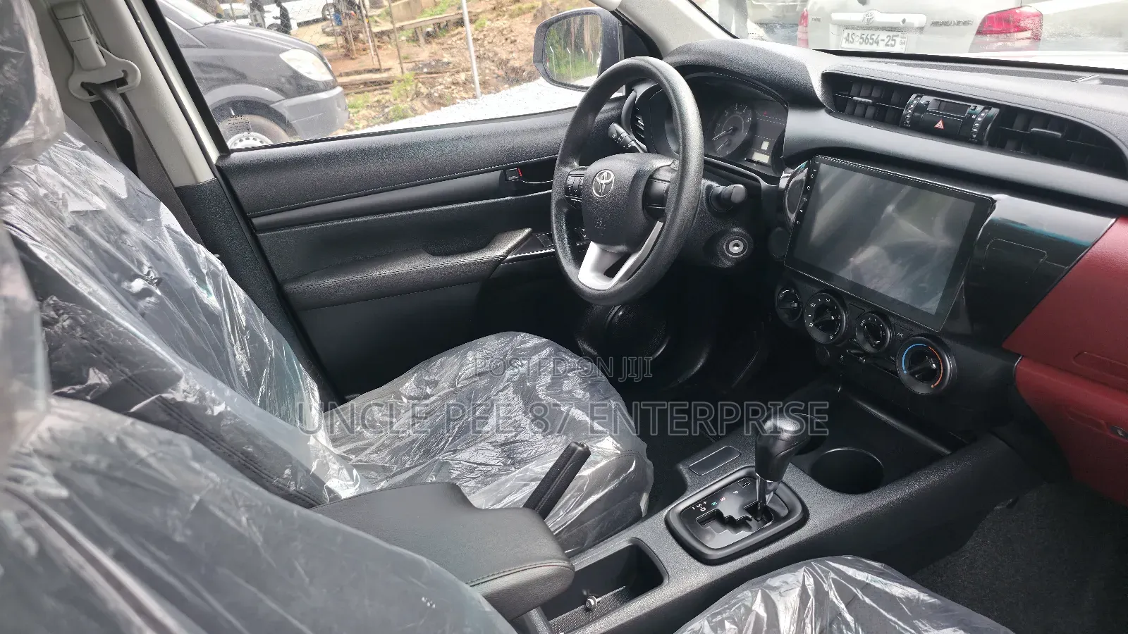 Toyota Hilux Revo Double Cab Petrol 2.7 AWD 2021 White