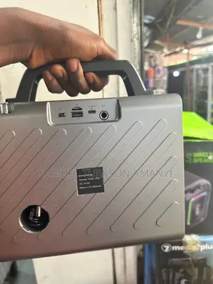 Maxbest Mb-M8 Wireless Bluetooth Speaker.