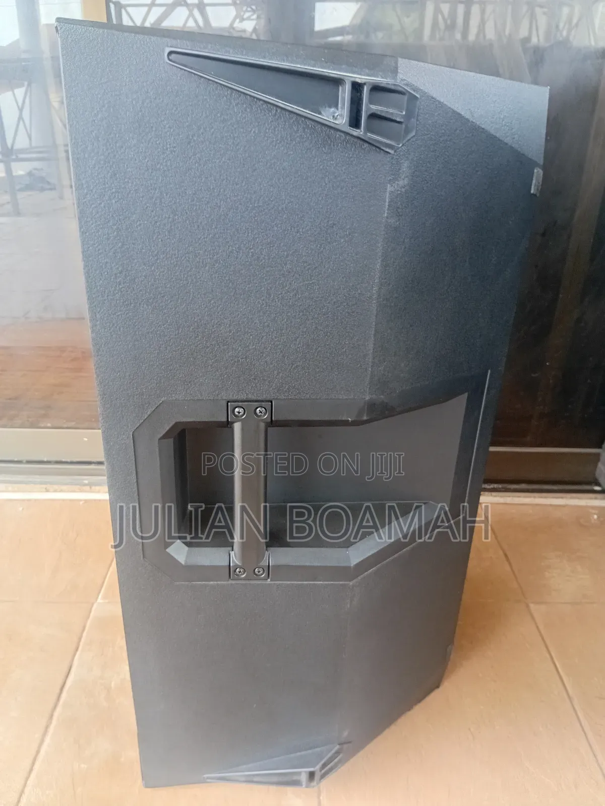 Mackie Active Thump 15a Peaker.