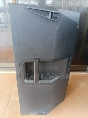 Mackie Active Thump 15a Peaker.