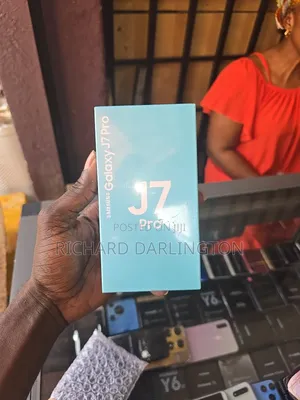 New Samsung Galaxy J7 Pro 64 GB Black