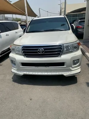 Toyota Land Cruiser 4.0 V6 DLX 2014 White