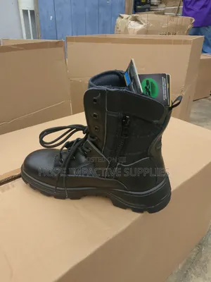 Safetoe Safety Military Desert Leather Boots.