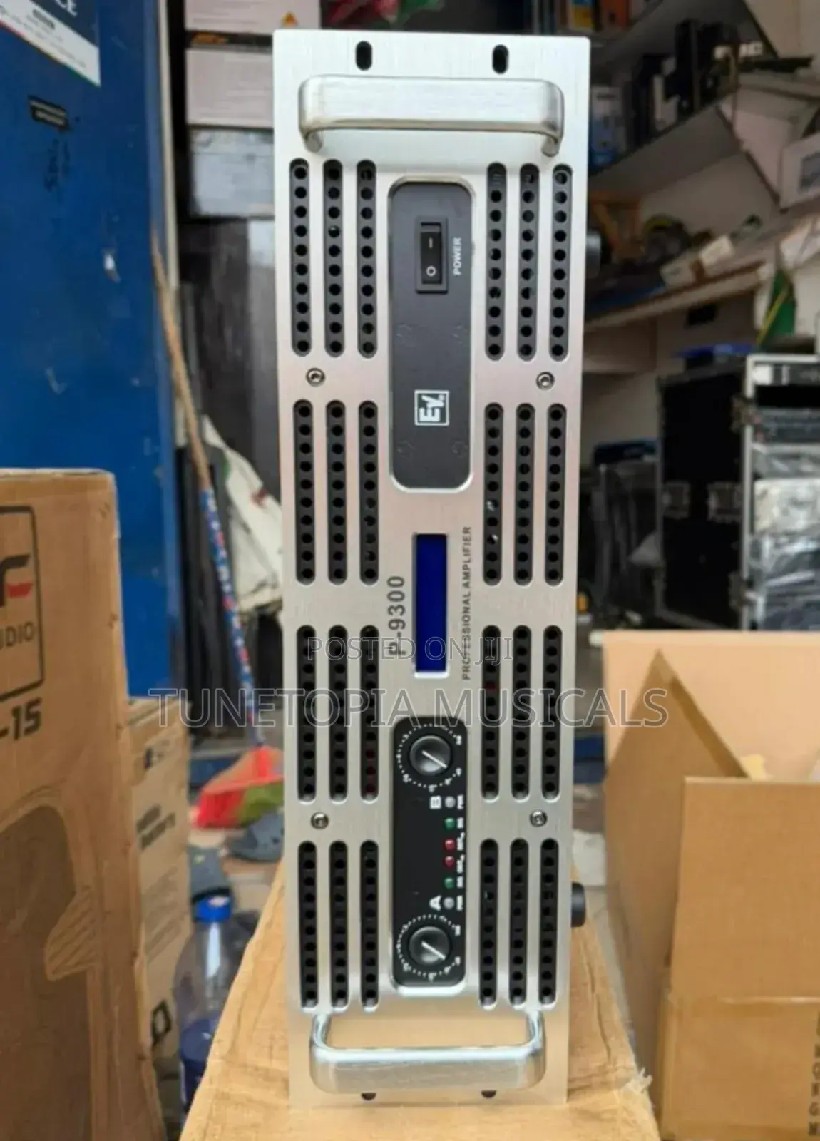 Electro-voice (Ev) P-9300 Professional Power Amplifier