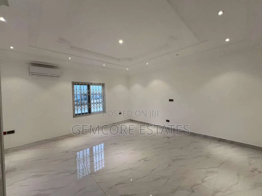 4bdrm House in East Legon for rent