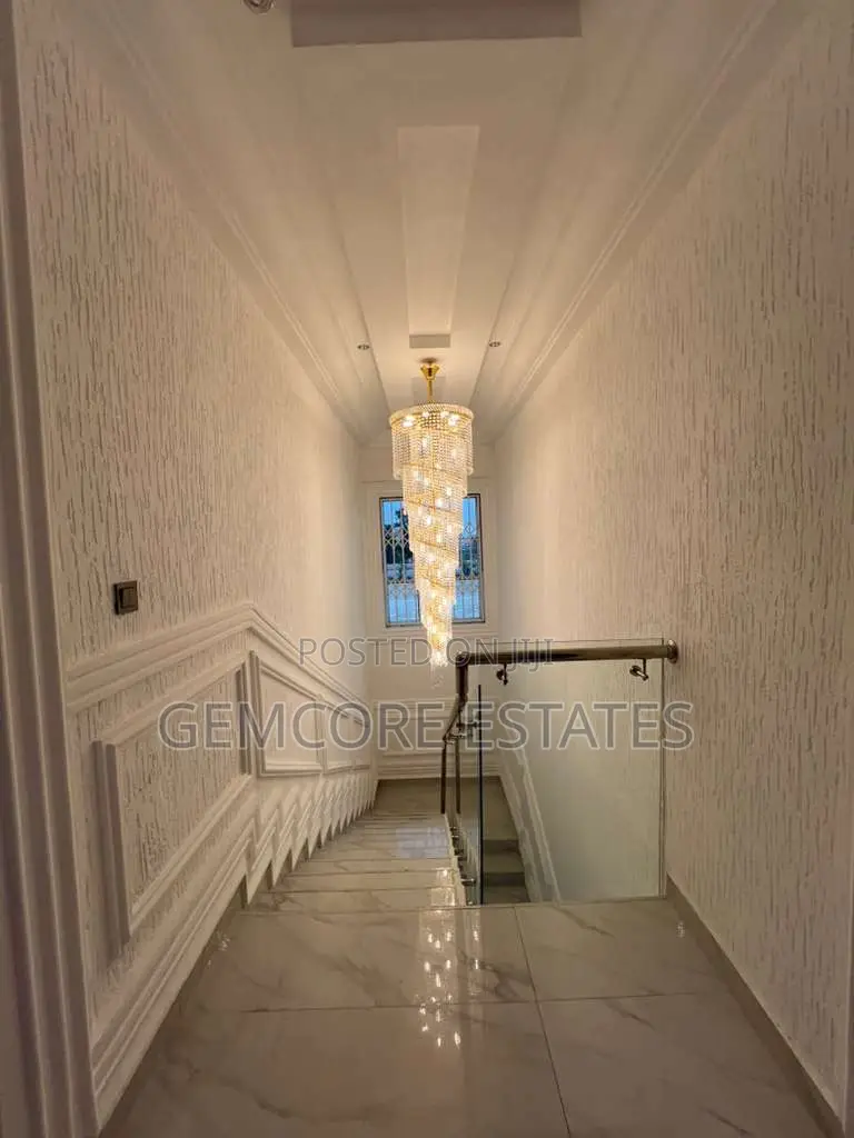 4bdrm House in East Legon for rent