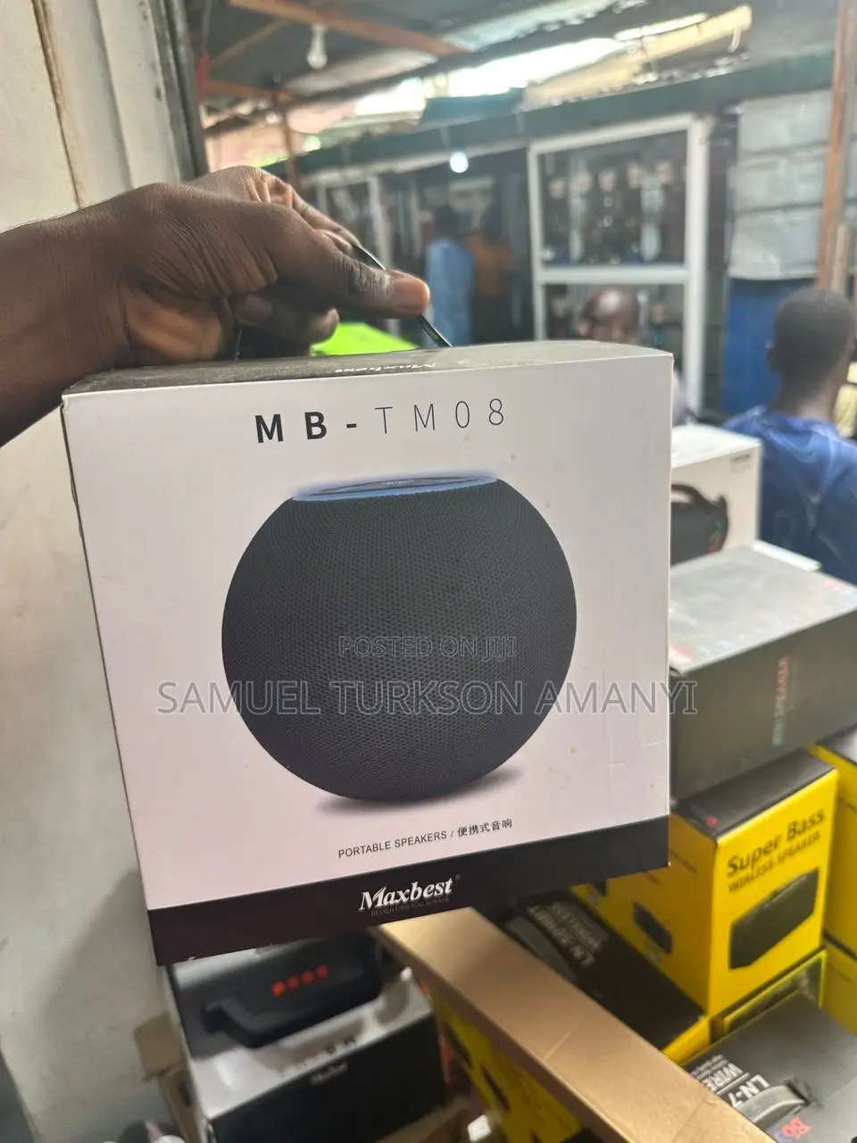 Maxbest Mb-Tm08 Portable Bluetooth Speaker.