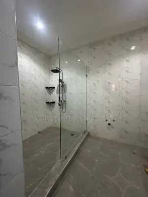 4bdrm House in Batsonaa, Baatsona Total for sale