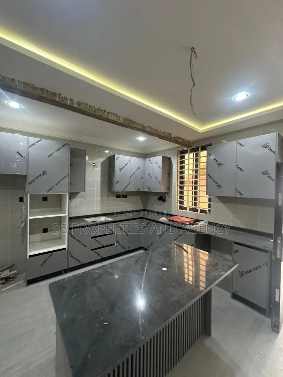 4bdrm House in Batsonaa, Baatsona Total for sale