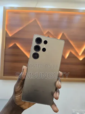 New Samsung Galaxy S25 Ultra 256 GB Gold