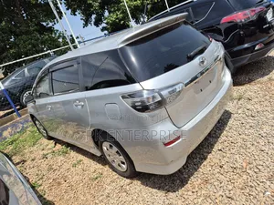 Toyota Wish 2014 Silver