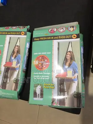 Magnetic Hands-Free Screen Door Mesh