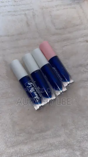 2 in 1 Color Changing Lipgloss