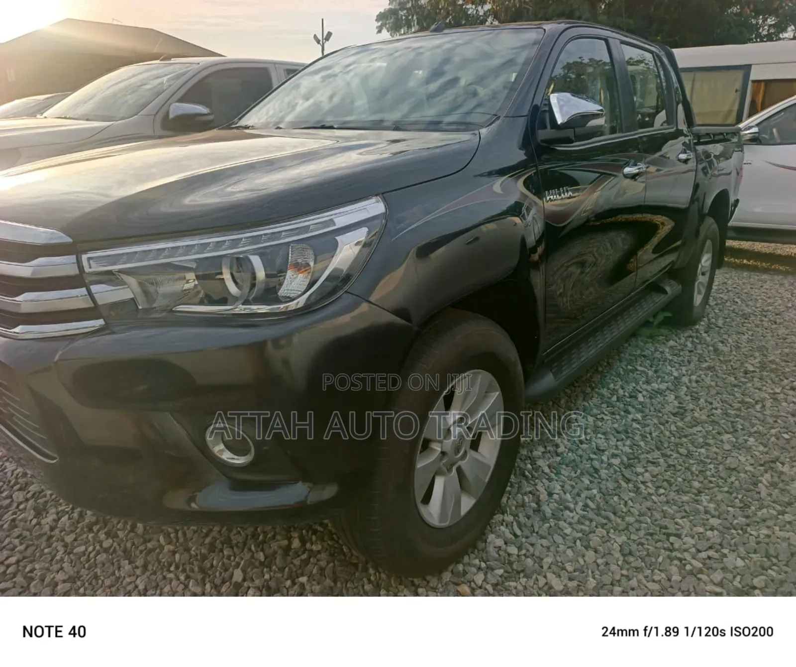 Toyota Hilux 2016 Black