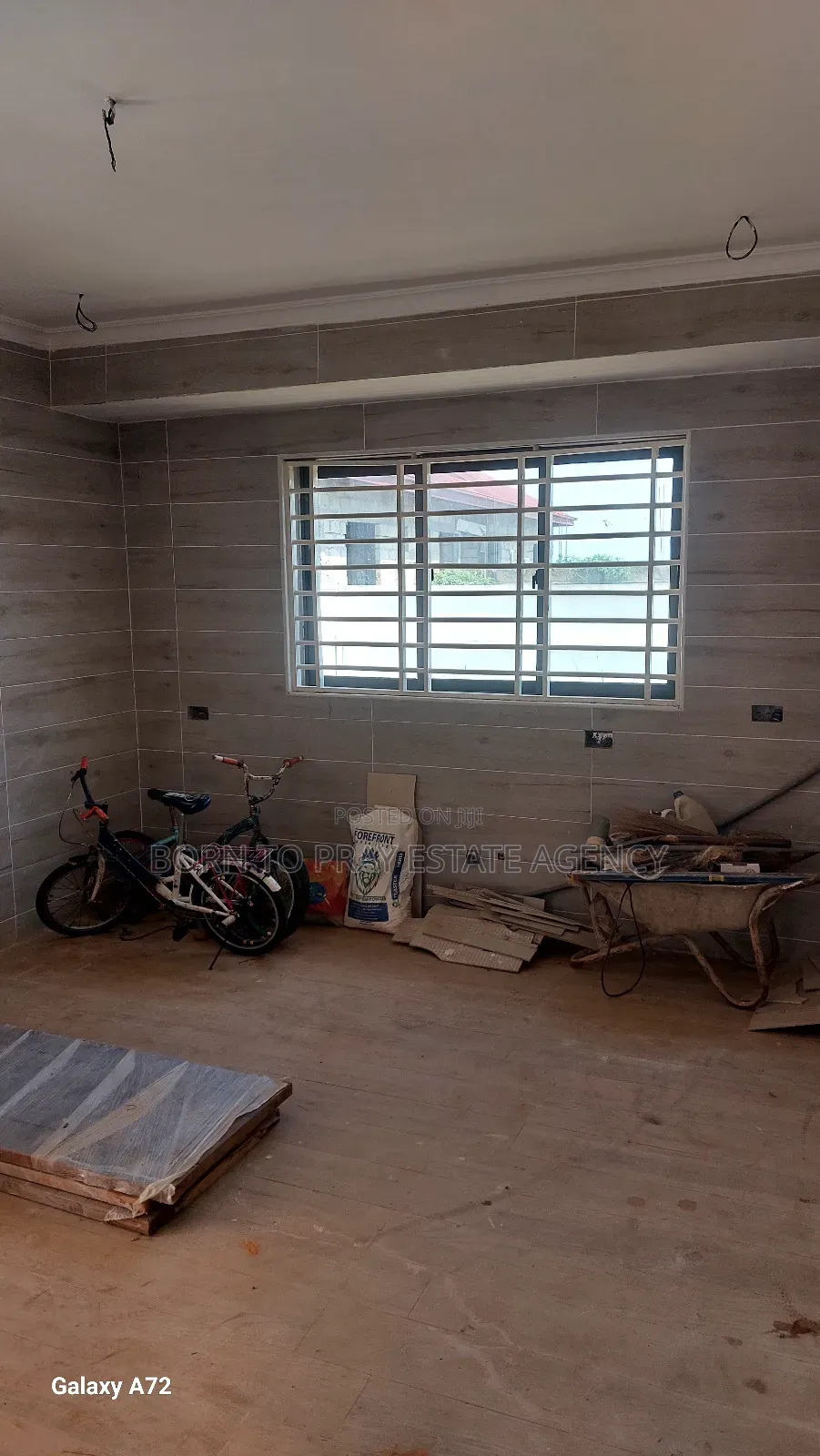 3bdrm House in Born To Pray Estate, Ejisu-Juaben Municipal for sale