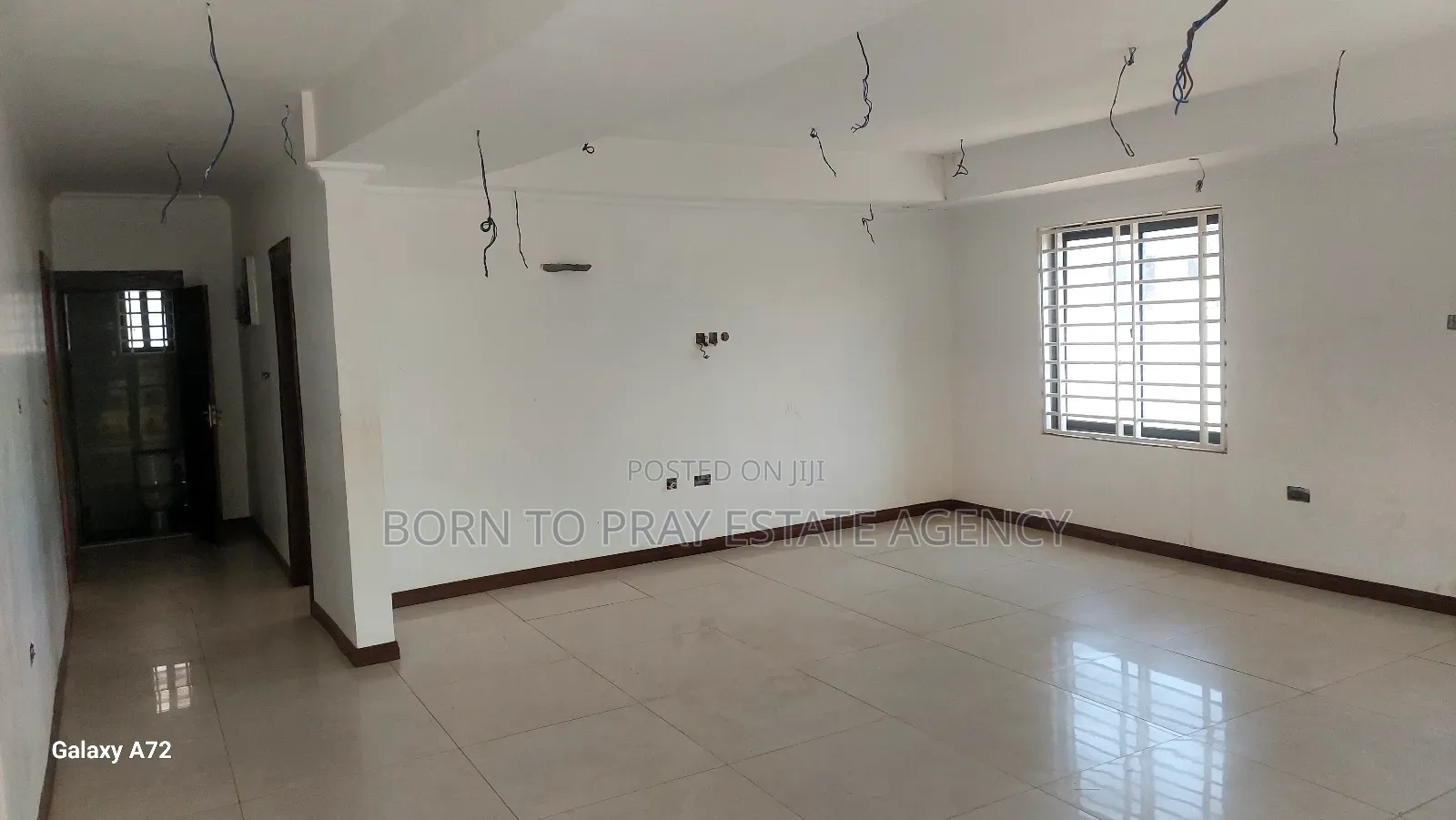 3bdrm House in Born To Pray Estate, Ejisu-Juaben Municipal for sale