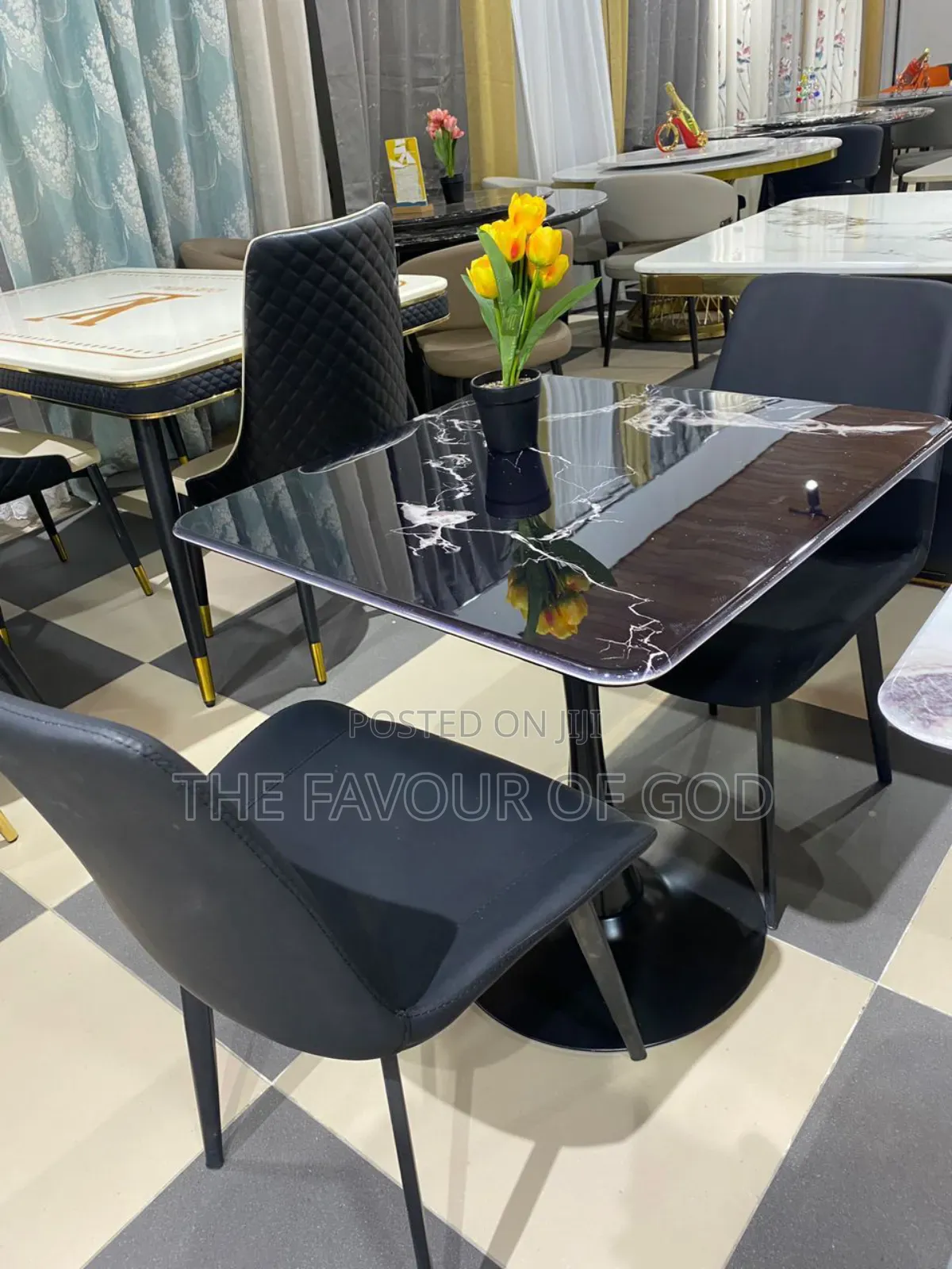 Exquisite 2seater Dinning