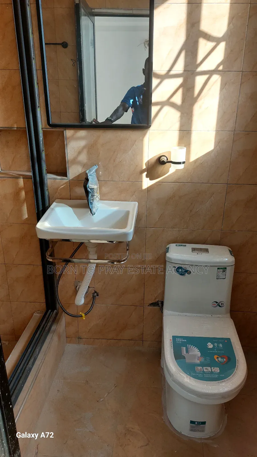 2bdrm Apartment in Born To Pray Estate, Ejisu-Juaben Municipal for rent