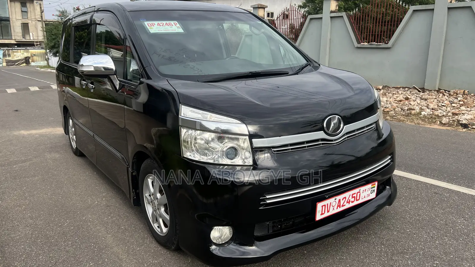 Toyota Voxy 2010 Black