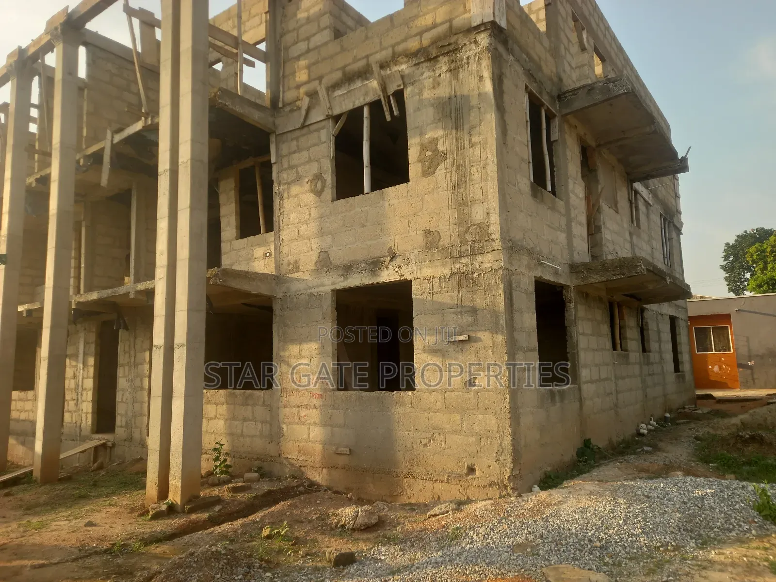 12 Bedrooms Apartment/ Flats for Sale at Pankrono