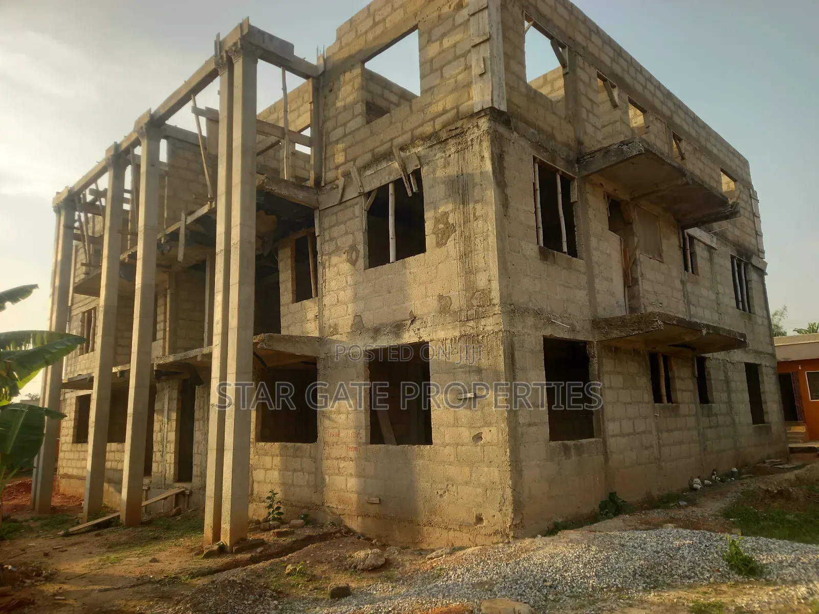 12 Bedrooms Apartment/ Flats for Sale at Pankrono