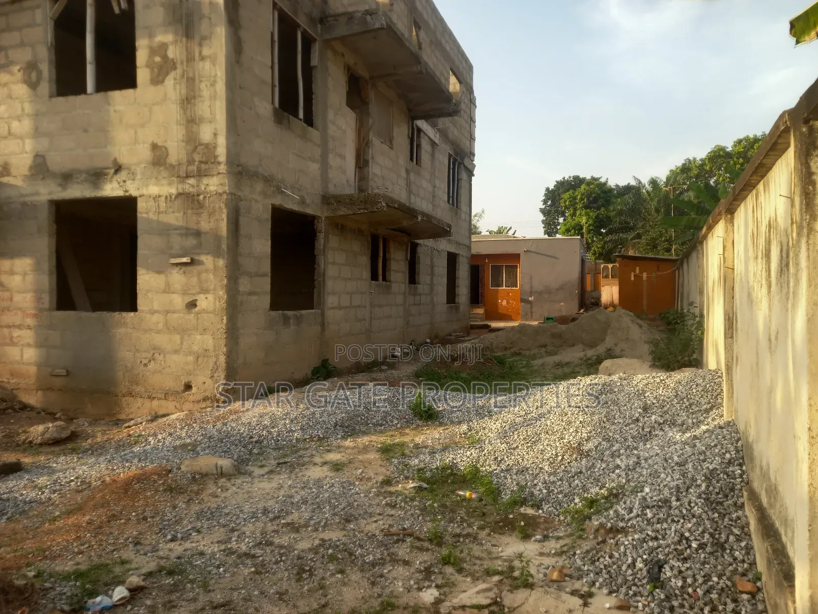 12 Bedrooms Apartment/ Flats for Sale at Pankrono