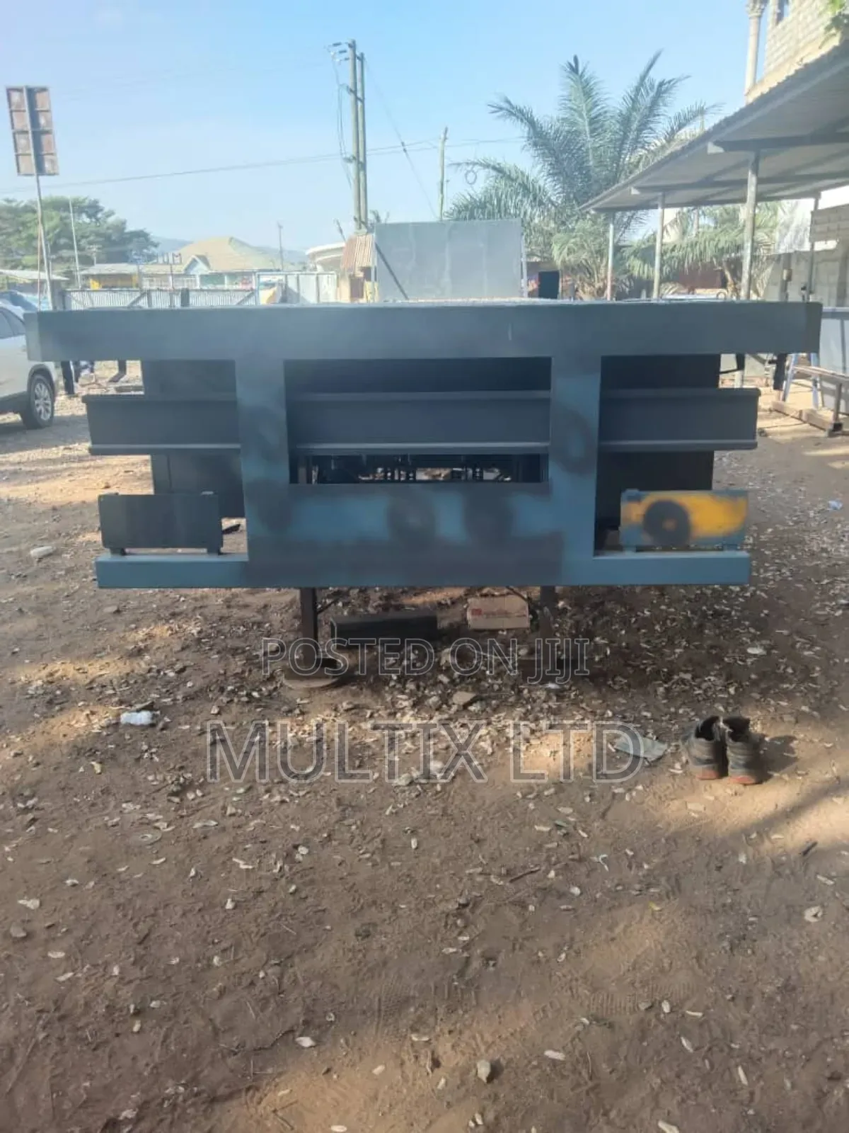 3 Axles 40 Feet Flatbed Semi Trailers Selling. Brand New