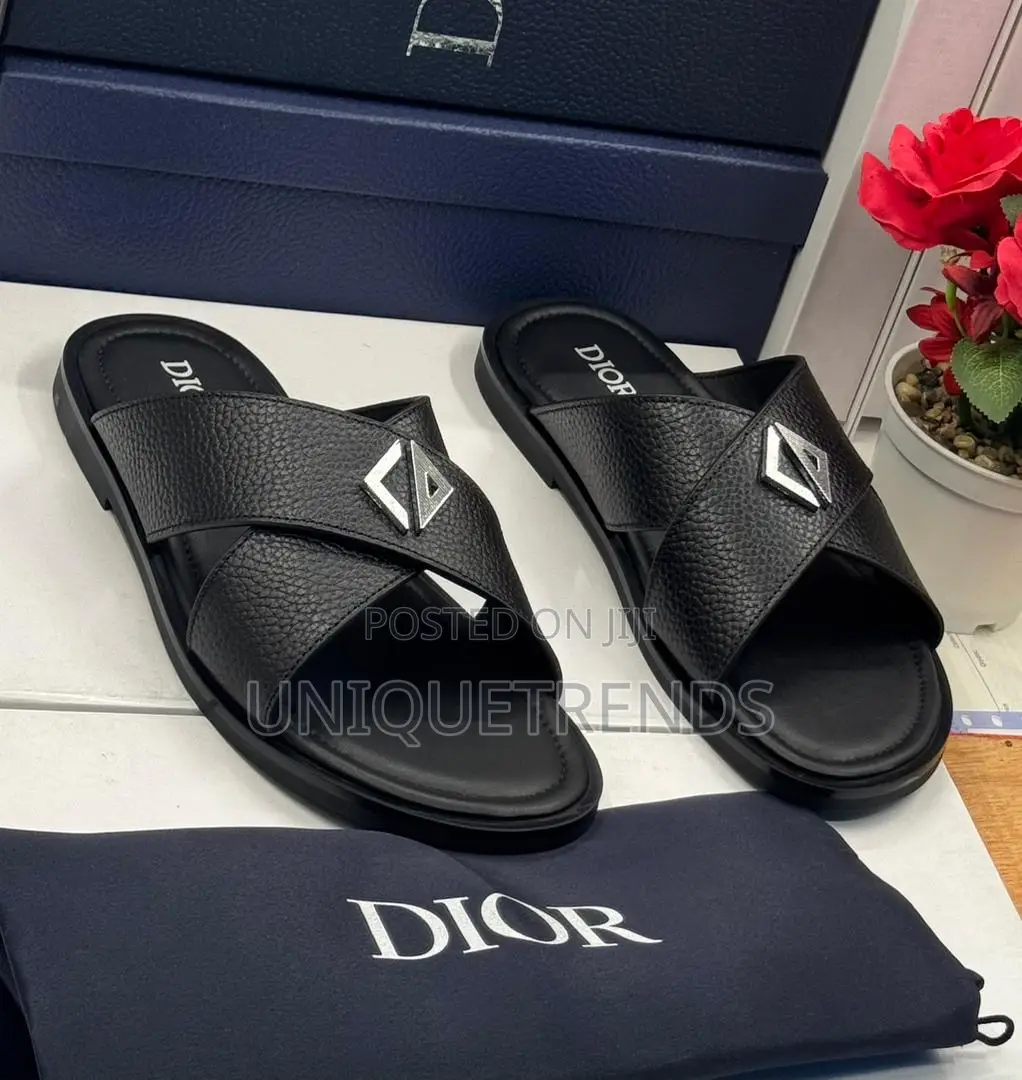 Original Dior Pebbled-Leather Sandals