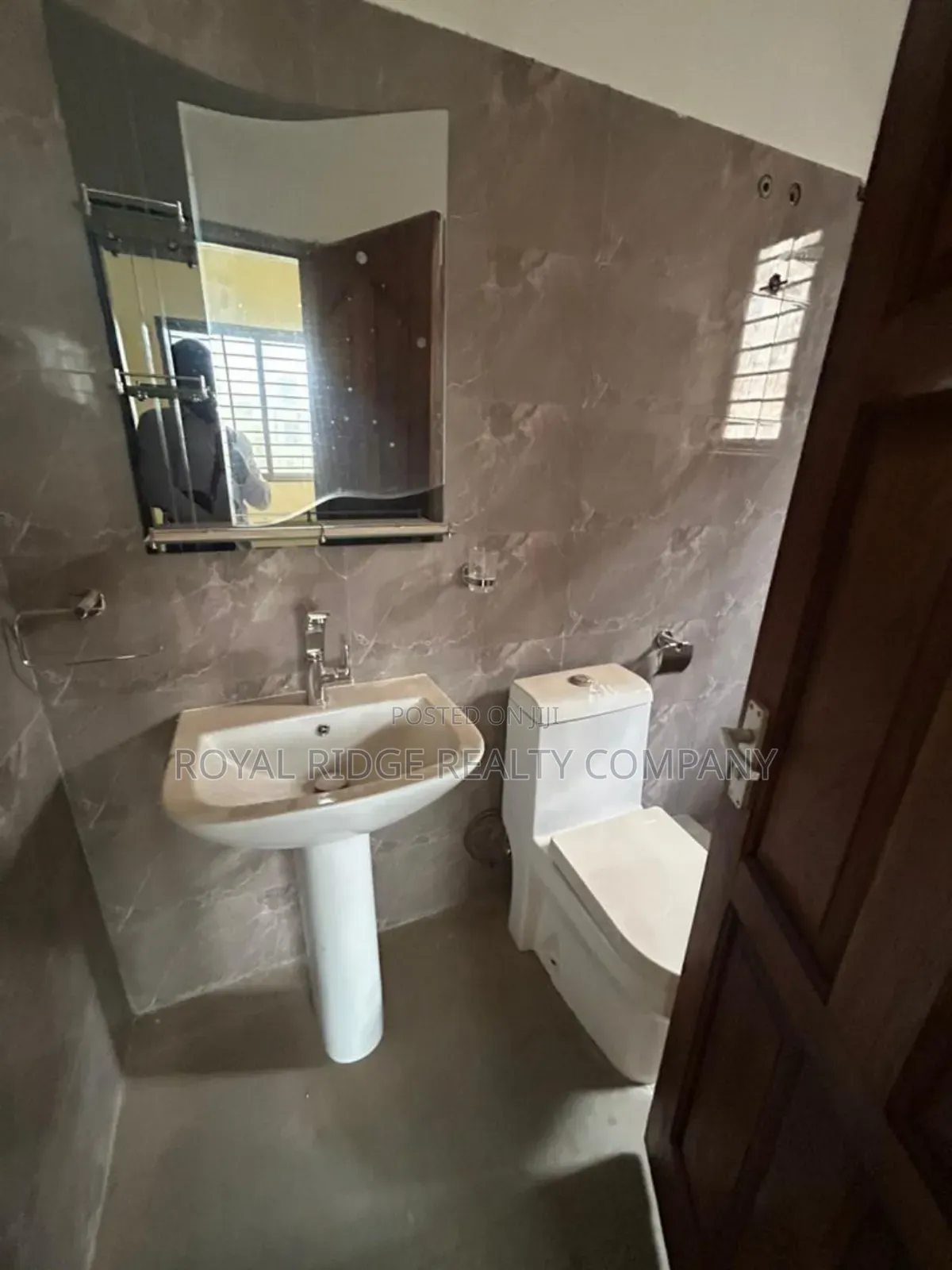 2bdrm Apartment in Tema Community 25, Accra Metropolitan for rent