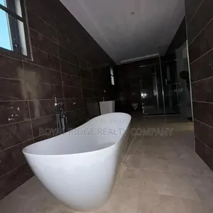 Furnished 4bdrm Duplex in Lakeside Estate, Accra Metropolitan for sale