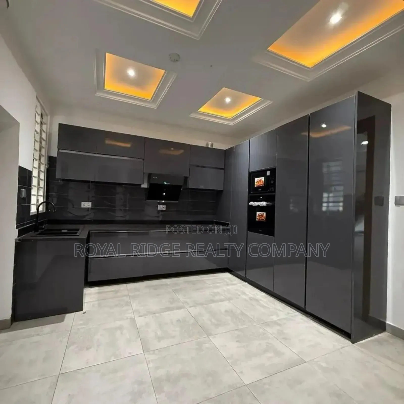 Furnished 4bdrm Duplex in Lakeside Estate, Accra Metropolitan for sale