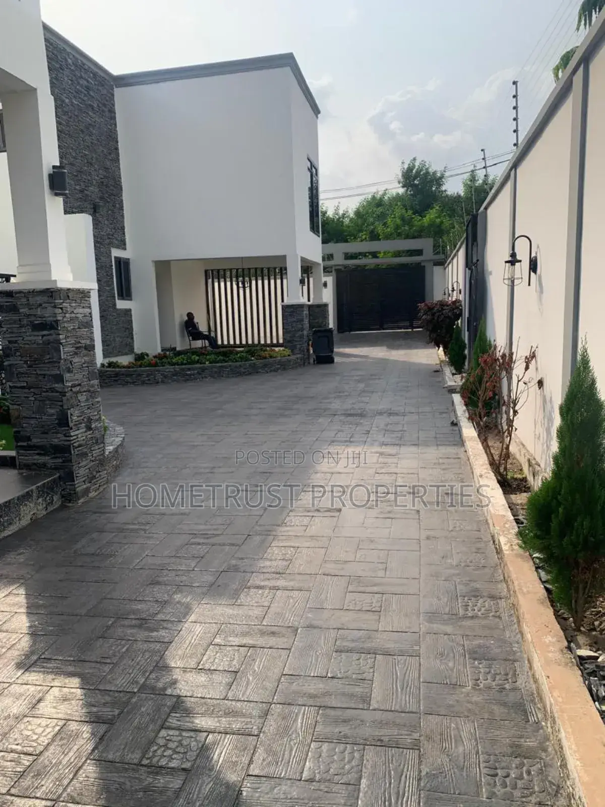 3bdrm Apartment in Hometrust Properties, Agbogba for rent