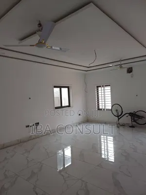 5bdrm House in Mile 7 for sale