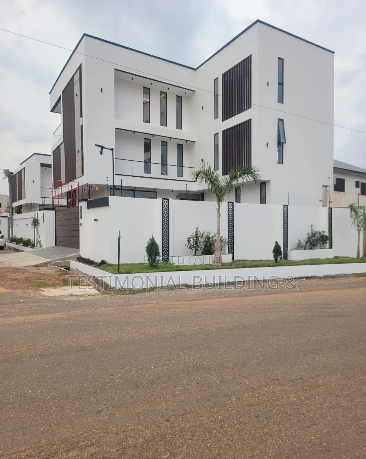 6bdrm House in Testimonial Building, Oyarifa for sale